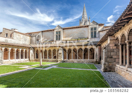 Cloister of the Collegiate Church of Saint-Emilion in France, UNESCO 103568282