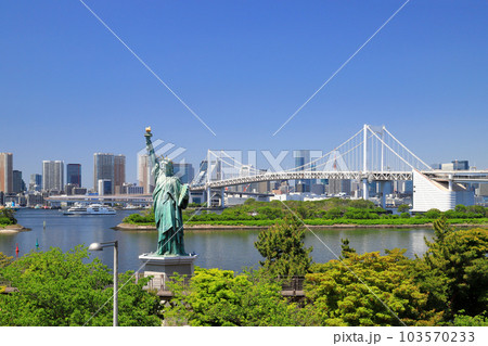 自由の女神像とお台場からの風景 自由の女神像とお台場からの風景 103570233