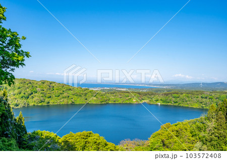 八望台 一ノ目潟 東北地方唯一の火山 マール(爆裂火口) 八望台 一ノ目潟 東北地方唯一の火山 マール(爆裂火口) 103572408
