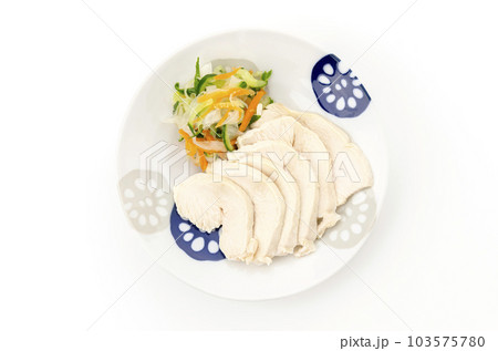 蒸し鶏のスライスサラダ 蒸し鶏のスライスサラダ 103575780