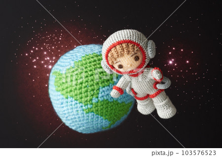 あみぐるみ人形　宇宙飛行士イメージ 103576523