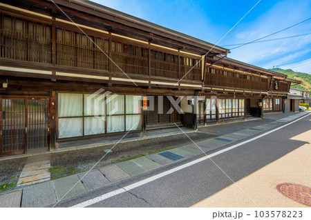 長野県　塩尻市　中山道　本山宿 103578223