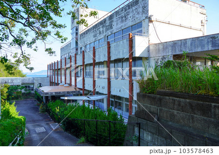 津奈木町立赤崎小学校(廃校) 津奈木町立赤崎小学校(廃校) 103578463