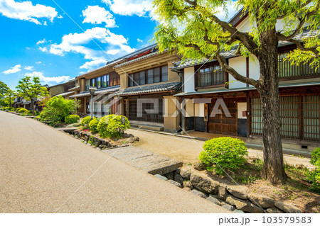 長野県　東御市　北国街道　海野宿の町並み 103579583