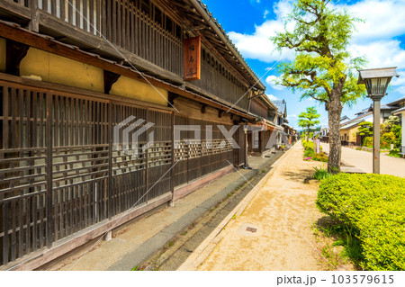 長野県　東御市　北国街道　海野宿の町並み 103579615