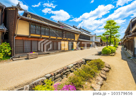 長野県　東御市　北国街道　海野宿の町並み 103579656