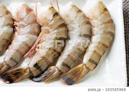 海老(養殖ブラックタイガー)。 海老(養殖ブラックタイガー)。 103585969