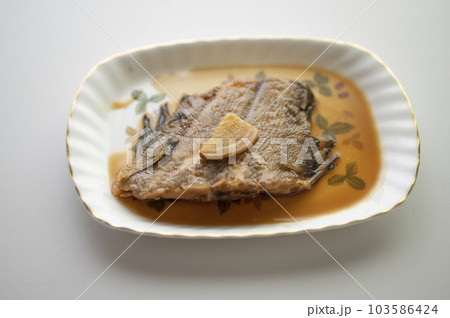カレイの煮付け カレイの煮付け 103586424