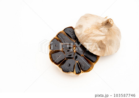 驚異のパワーを持つと言われる黒にんにく 103587746