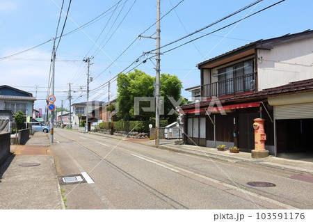 新潟 上越市 丸ポストのある風景(旧小林タバコ店前) 新潟 上越市 丸ポストのある風景(旧小林タバコ店前) 103591176