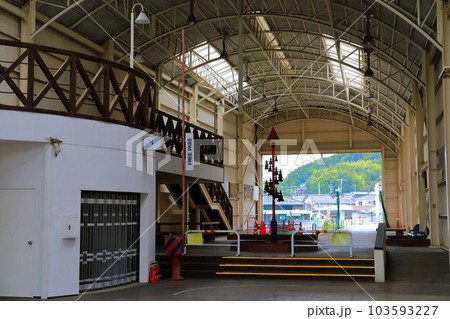 【岡山県】旧下津井電鉄の旧児島駅舎 103593227