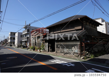 千葉県市川市本行徳の街並み風景 千葉県市川市本行徳の街並み風景 103594750