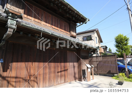 千葉県市川市湾行徳の旧浅子神輿店店舗兼主屋の建物 103594753
