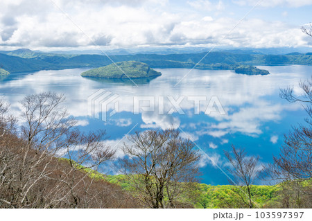 十和田湖 展望台からの眺望 十和田湖 展望台からの眺望 103597397
