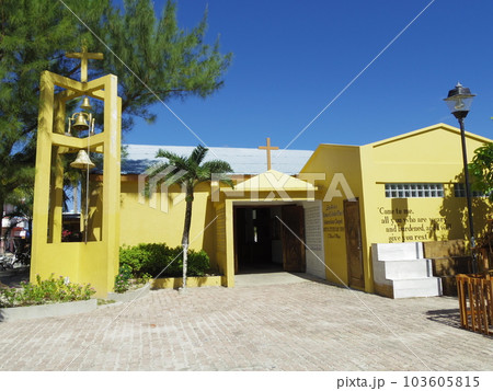 ベリーズ　サンペドロ　とある教会1 103605815