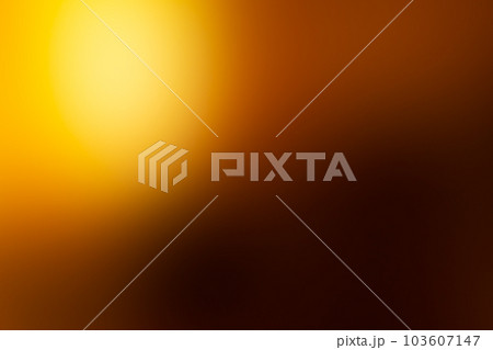 背景素材　グラデーション　黄色　ゴールド 103607147
