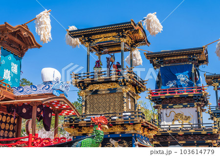 犬山祭、犬山城前広場の車山揃え〈愛知県犬山市〉 103614779