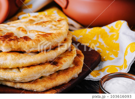 Traditional homemade Romanian and Moldovan pies - Placinta Traditional homemade Romanian and Moldovan pies - Placinta 103616093