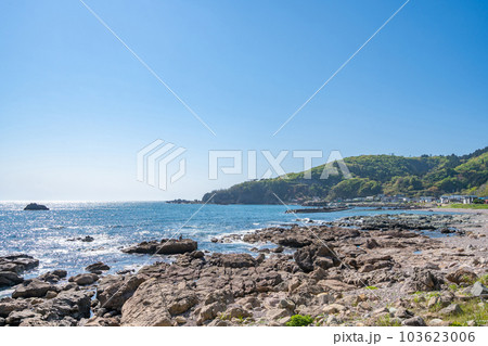 加茂青砂海岸　釣り人 103623006