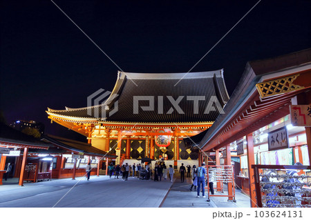 晩秋の夜の浅草寺 ( 東京都 台東区 浅草 ) 晩秋の夜の浅草寺 ( 東京都 台東区 浅草 ) 103624131