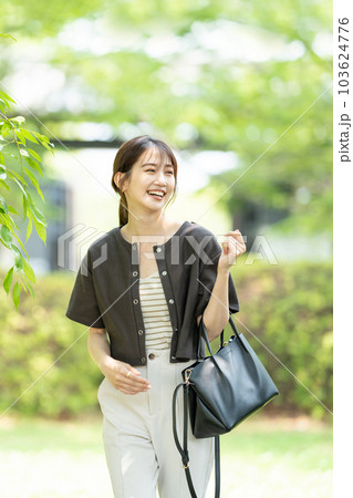 女子旅　ひとり旅　大阪旅行 103624776