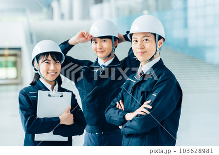 作業員のスタッフ 作業員のスタッフ 103628981