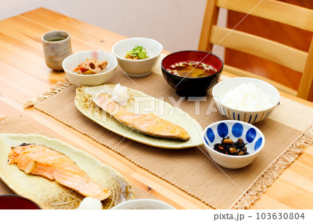 夕飯イメージ 夕飯イメージ 103630804