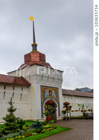 Tower at the entrance to Vvedensky Tolga convent in Yaroslavl, Russia 103635734