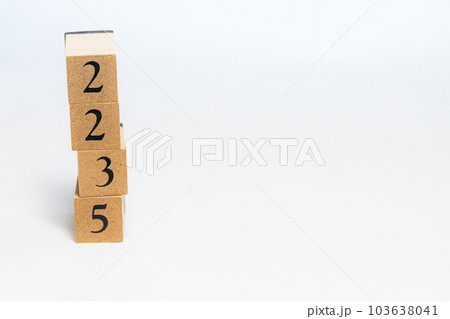 木のブロック　数字　Number　2235 103638041
