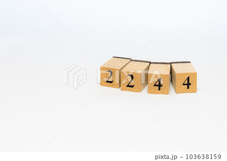 木のブロック　数字　Number　2244 103638159