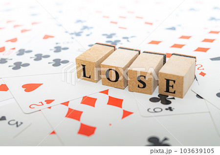 トランプカード 木ブロック 英単語 LOSE トランプカード 木ブロック 英単語 LOSE 103639105
