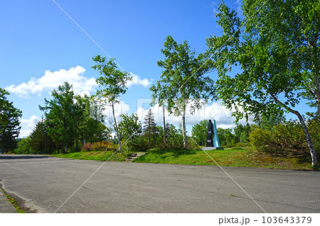 北海道幌加内町 朱鞠内湖 新緑の朱鞠内湖 北海道幌加内町 朱鞠内湖 新緑の朱鞠内湖 103643379