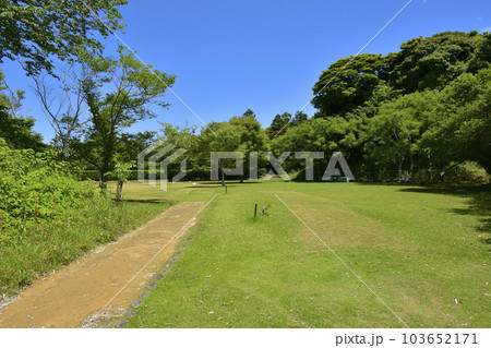 静岡県掛川市　国史跡　横須賀城　北の丸跡 103652171