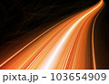 オレンジの光ライン 103654909