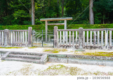 京都大原　後鳥羽天皇大原陵　順徳天皇大原陵 103656988