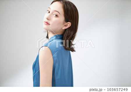 20代女性のビューティ 20代女性のビューティ 103657249