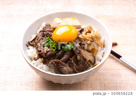 肉豆腐丼 103658228