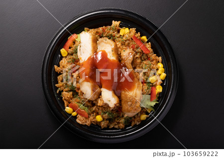 ヤンニョムチキンのジャンバラヤ 103659222