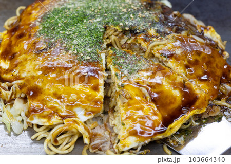 美味しい広島風お好み焼き 美味しい広島風お好み焼き 103664340