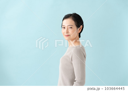 女性像横顔 8,600点を超える女性 横顔 日本人のストックフォト、写真