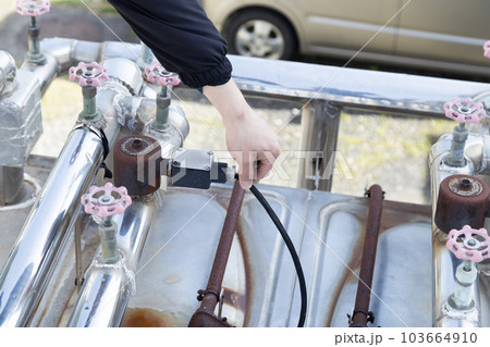 受水槽点検 103664910