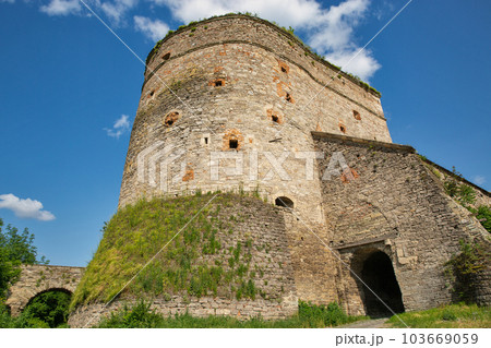 Old stone medieval Stephen Bathory Gate in Kamianets-Podilskyi fortress, Ukraine. 103669059