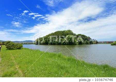 宝来山古墳（垂仁天皇菅原伏見東陵）奈良県奈良市 103674746