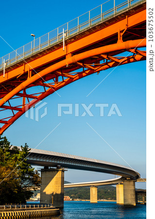 牛深ハイヤ大橋の夕陽　【熊本県天草市牛深】 103675502