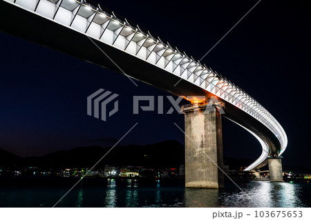 牛深ハイヤ大橋の夜景ライトアップ　【熊本県天草市牛深】 103675653