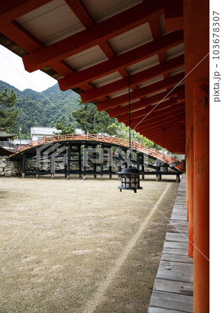 厳島神社 103678307