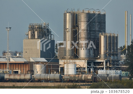Oil Refinery Structures 103678520