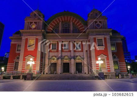 【大阪府】大阪市中央公会堂の夜景 103682615