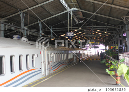 Train station Train station 103683886