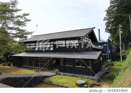 新潟　十日町市　日本酒酒蔵　松乃井酒造場（宝山） 103683904